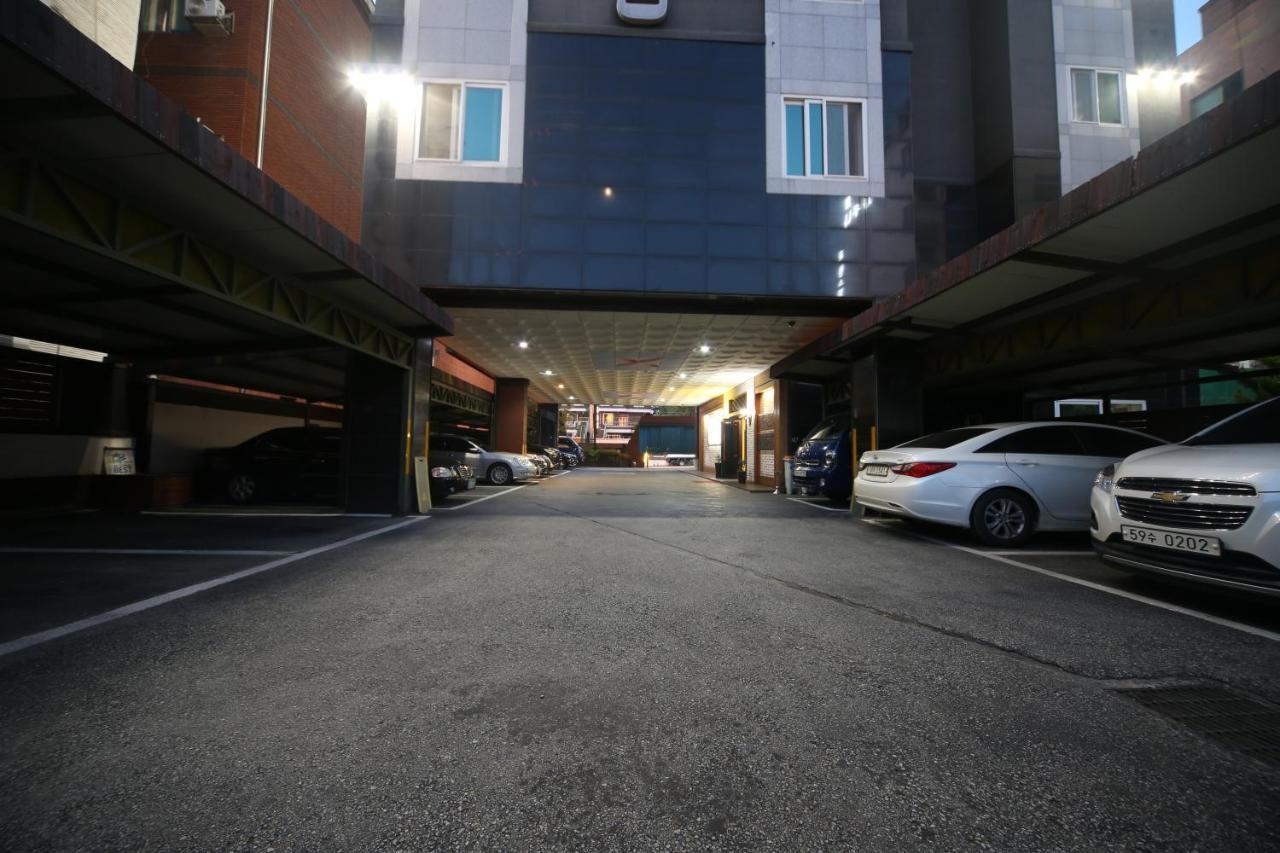 Dubai Hotel Tedžon Exteriér fotografie